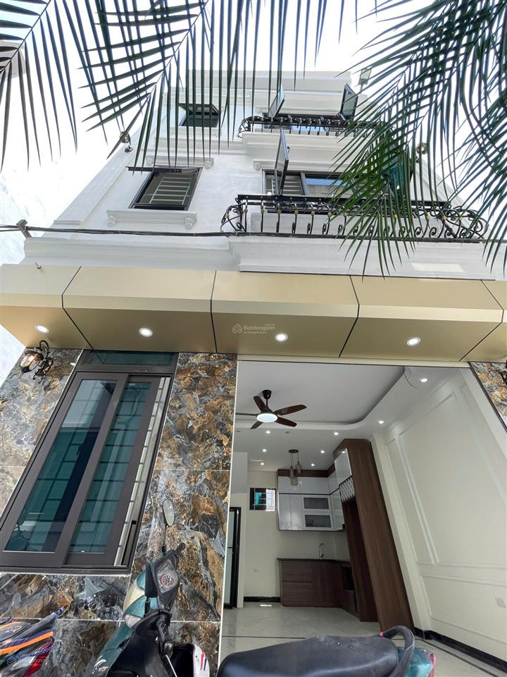 Nhà xây hiện đại, sang trọng gần đh sư phạm tdtt, ô tô đỗ cửa, vuông vắn, 37m2x4t, 3 ngủ (ảnh thật)