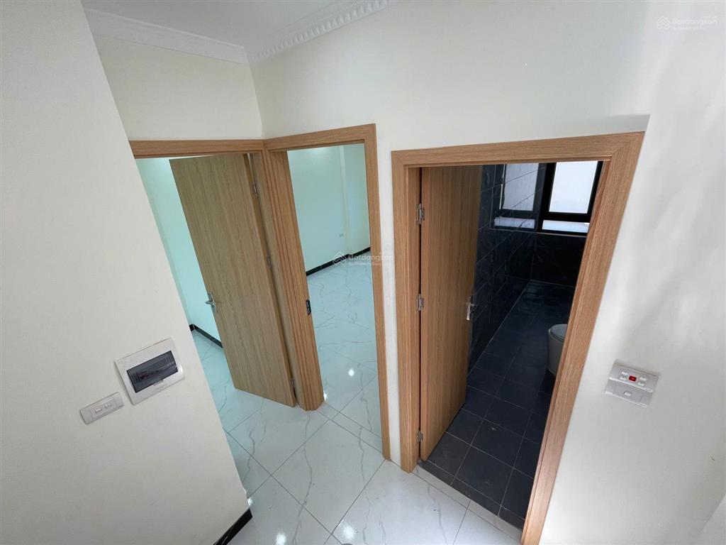 Nhà xây hiện đại, sang trọng gần đh sư phạm tdtt, ô tô đỗ cửa, vuông vắn, 37m2x4t, 3 ngủ (ảnh thật)
