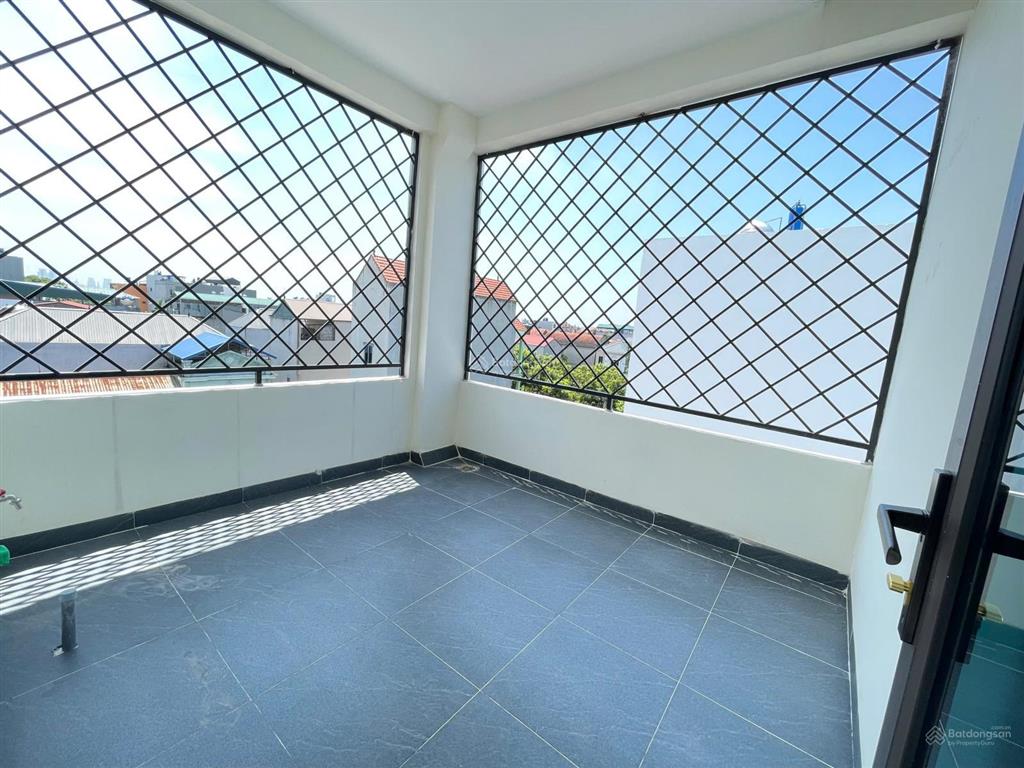 Nhà xây hiện đại, sang trọng gần đh sư phạm tdtt, ô tô đỗ cửa, vuông vắn, 37m2x4t, 3 ngủ (ảnh thật)