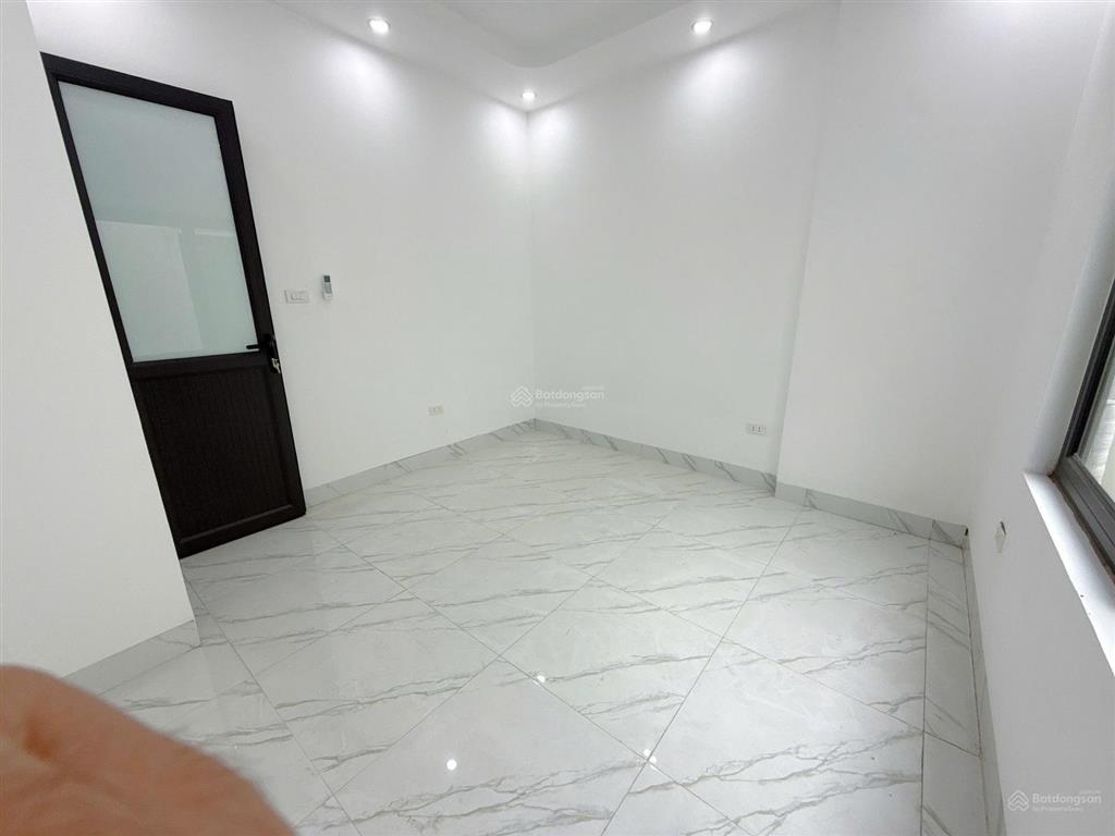 Cần bán nhanh giảm giá căn nhà tại xã bình minh, 80m ra lối ô tô đi qua 33m2x4t, 4 ngủ (ảnh thật)