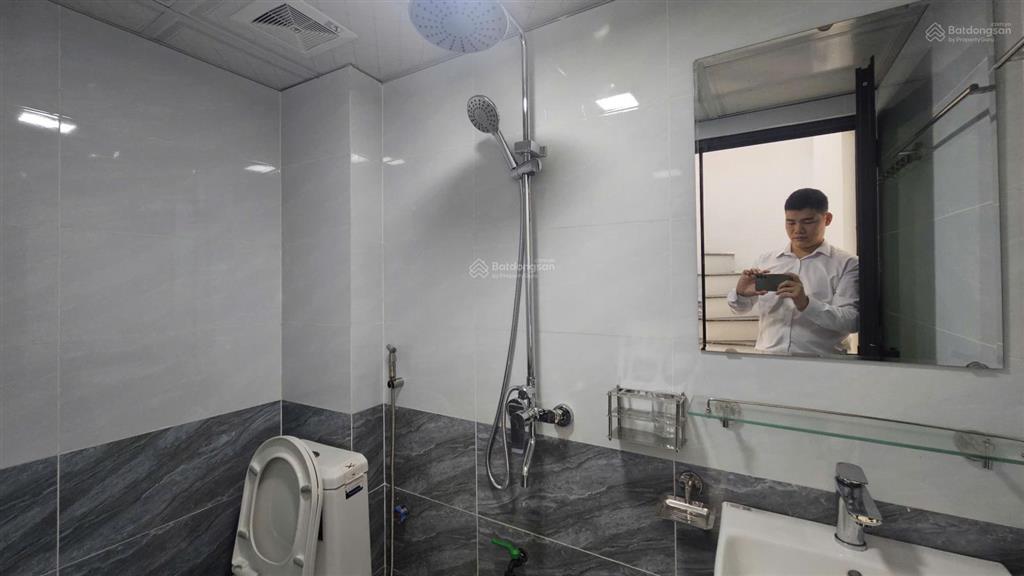 Bán nhà xây mới độc lập, vuông vắn, ô tô đỗ cách 20m tại xã bình minh 40m2x4t+tầng lửng phòng khách