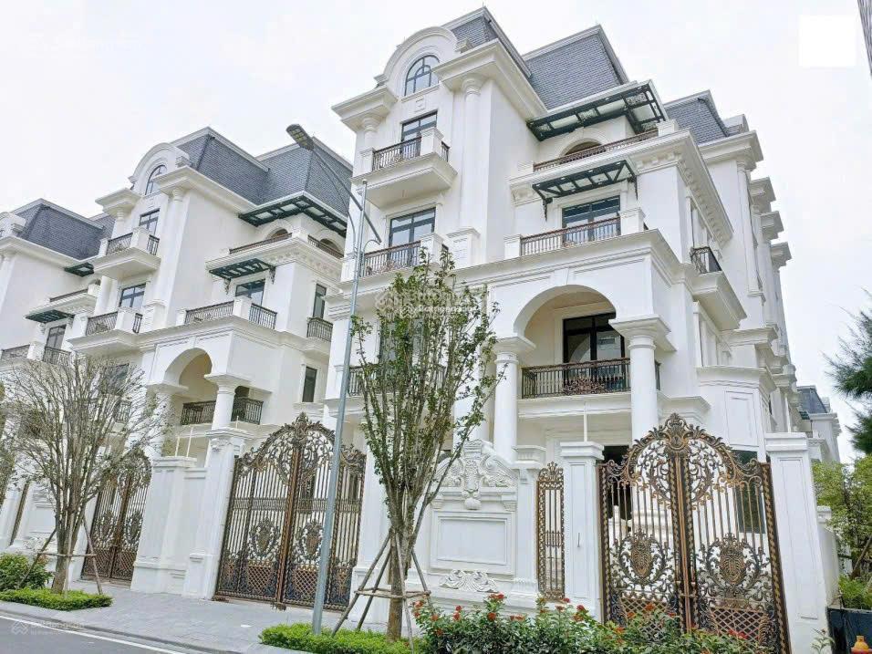 Bán bt the zei  mỹ đình  sổ đỏ 266.2m², 14m mt, 5tầng, 1 hầm, 96 tỷ. sẵn sổ hồng  0974 687 ***