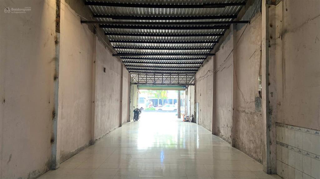 Cho thuê nhà mặt tiền kinh doanh 5.2 x 50m