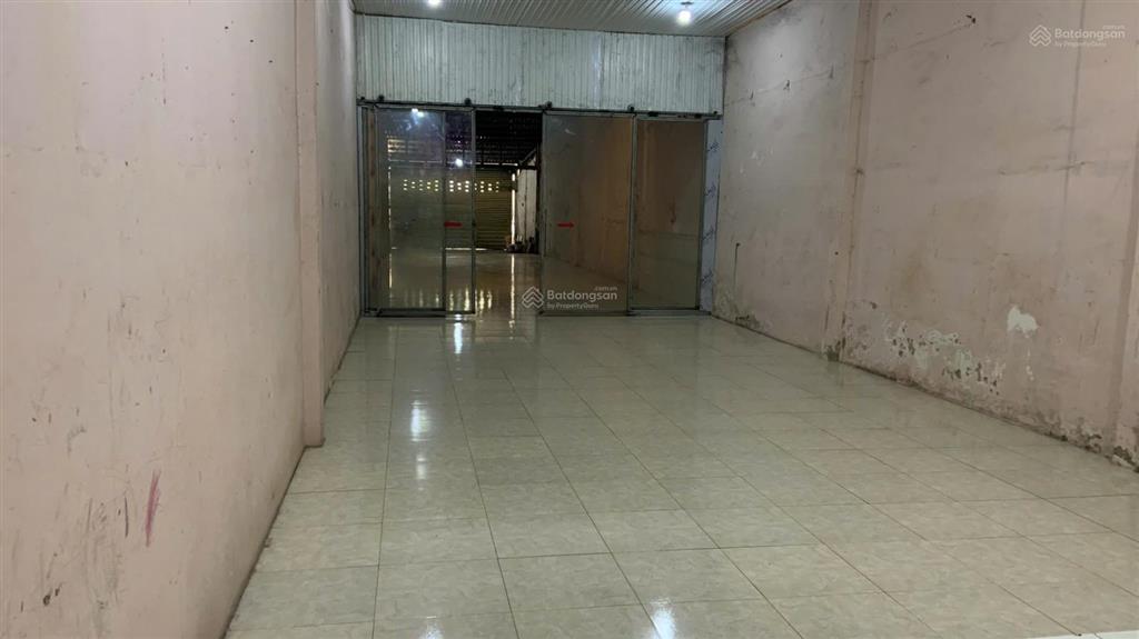 Cho thuê nhà mặt tiền kinh doanh 5.2 x 50m