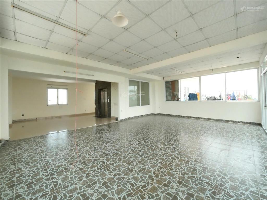 Bán nhà mặt phố ngay chợ da sà mặt tiền 8m