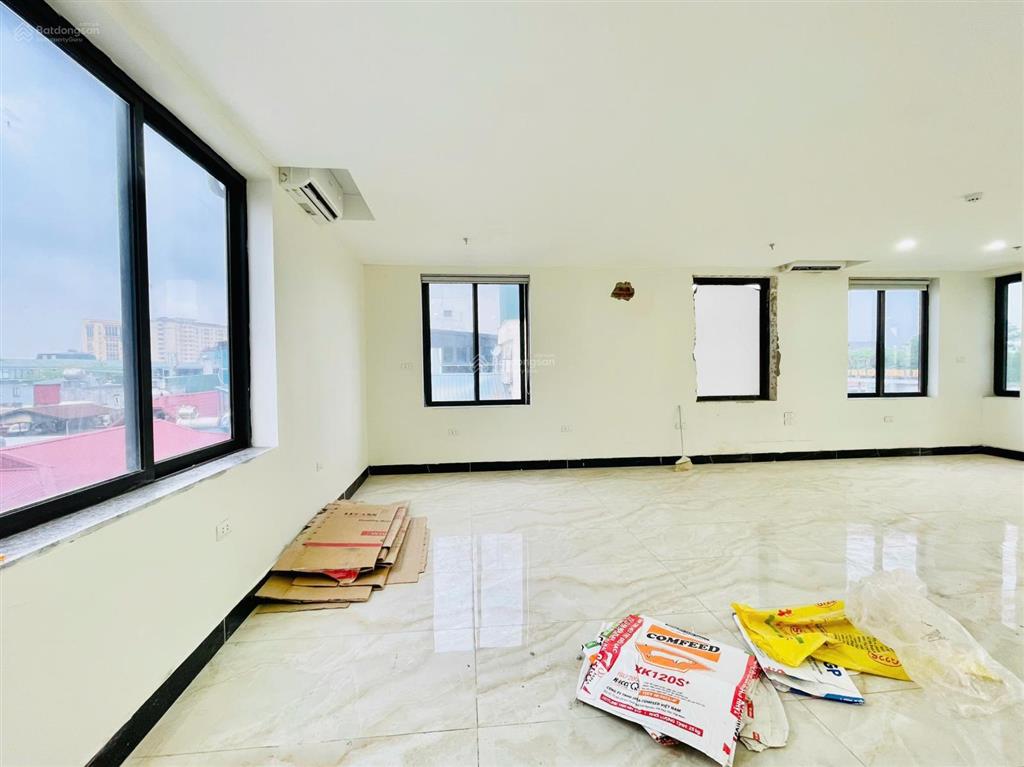 Cho thuê văn phòng, phòng khám phương mai 90m2 20tr 3 thoáng pccc nghiệm thu