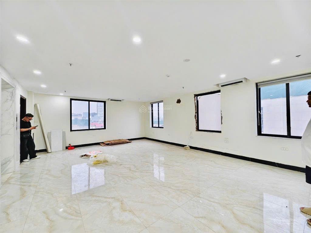 Cho thuê văn phòng, phòng khám phương mai 90m2 20tr 3 thoáng pccc nghiệm thu