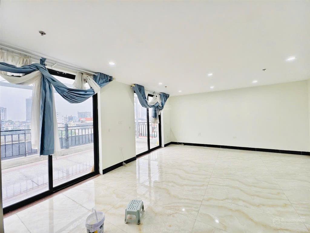 Cho thuê văn phòng, phòng khám phương mai 90m2 20tr 3 thoáng pccc nghiệm thu