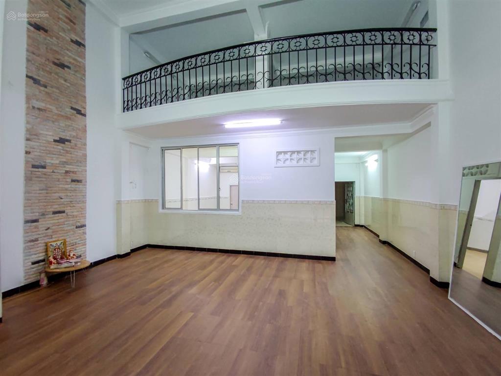 Chính chủ cần cho thuê nguyên căn nhà 200 m2 mặt tiền đường tôn thất thuyết quận 4