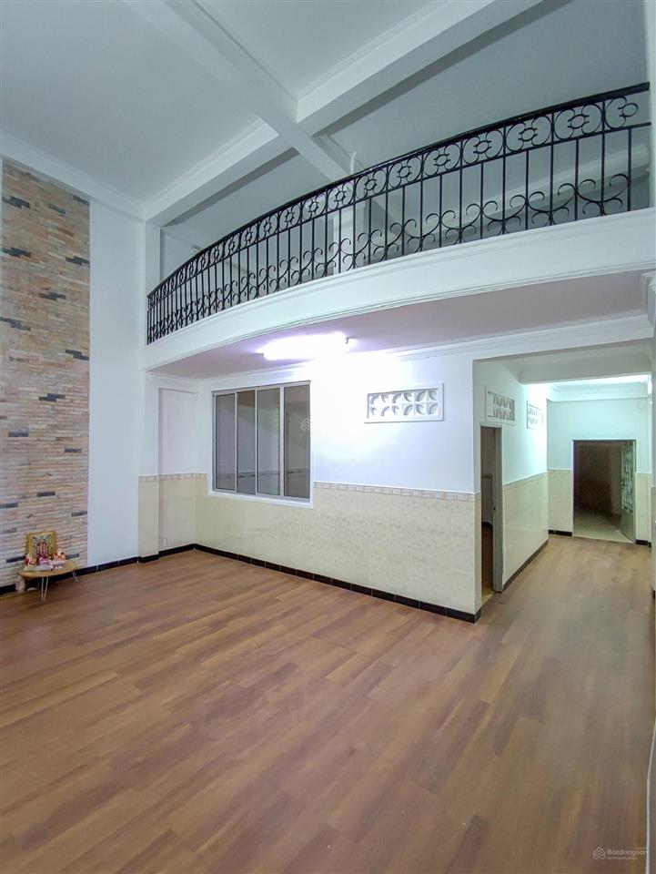 Chính chủ cần cho thuê nguyên căn nhà 200 m2 mặt tiền đường tôn thất thuyết quận 4