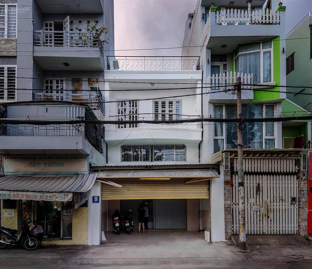 Chính chủ cần cho thuê nguyên căn nhà 200 m2 mặt tiền đường tôn thất thuyết quận 4
