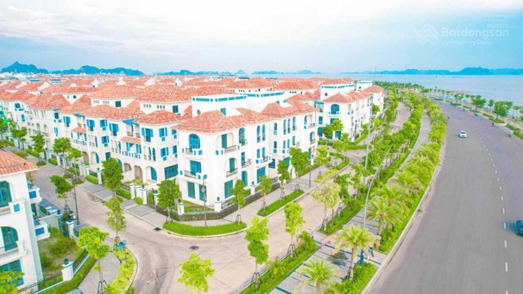 Bán cắt lỗ sâu căn biệt thự sun grand city feria hạ long mua 33 tỷ bán 18 tỷ