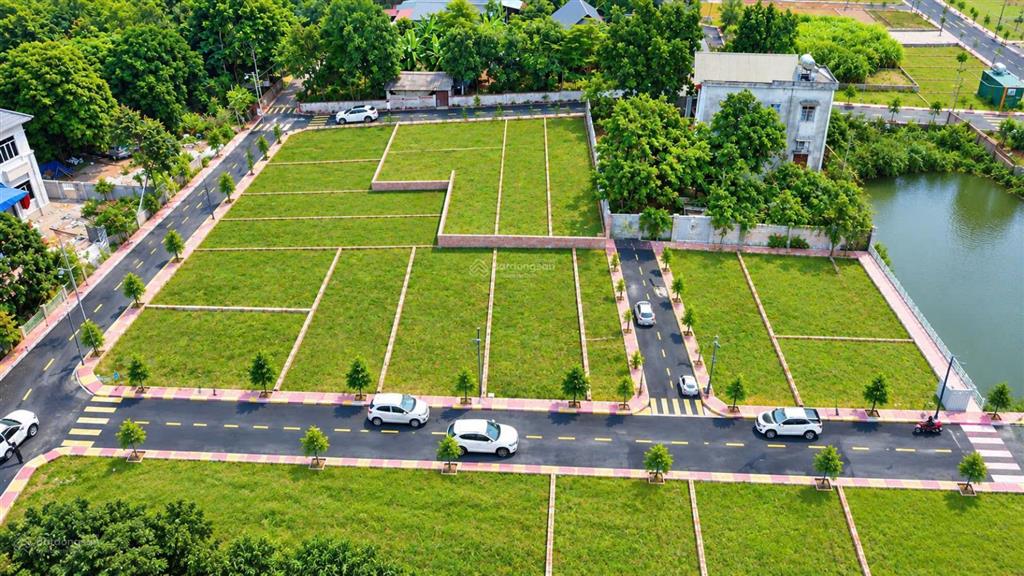 Chủ bán cắt lỗ hơn 800tr lô đất 100m2 đất sơn tây gần trường đại học.