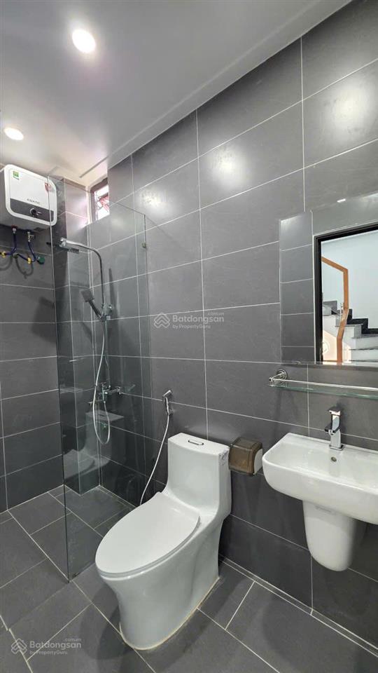 Bán căn góc 3 tầng quỳnh hoàng, phường an dương 2,6 tỷ