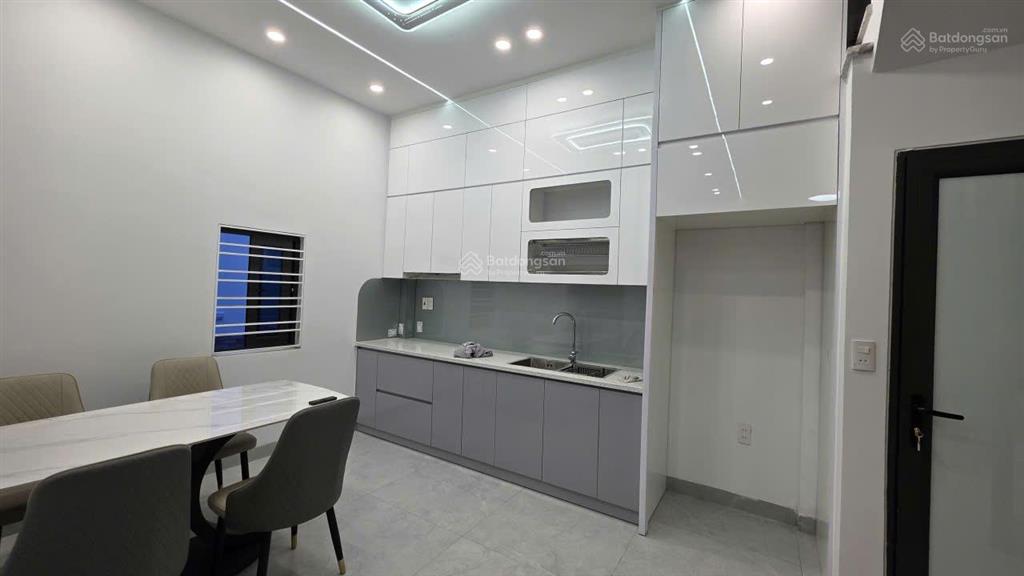 Căn góc 3 tầng mặt ngõ thông tại quỳnh cư, hồng bàng 2,58 tỷ