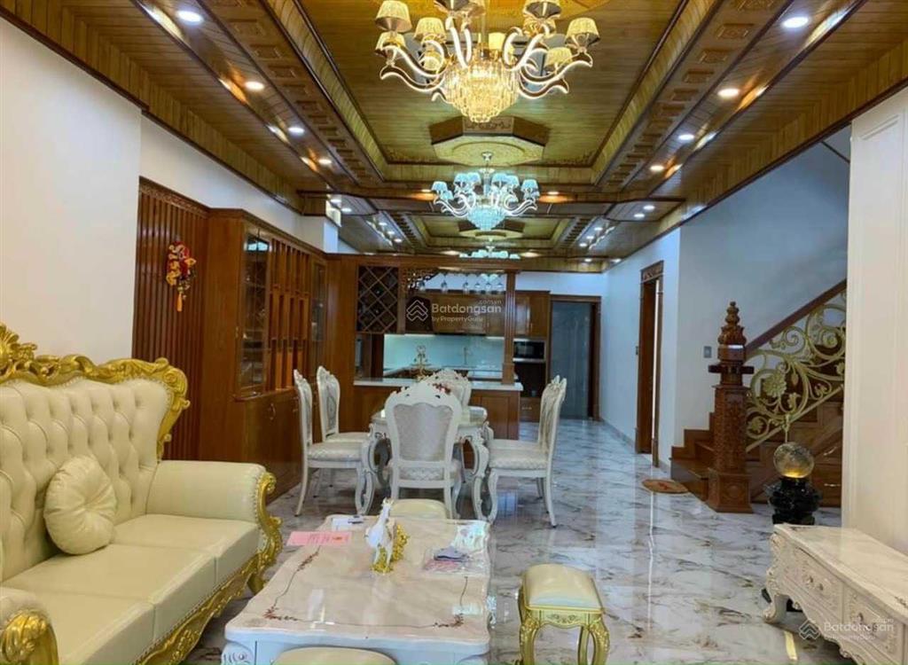 Cho thuê nhà biệt thự mini 86a phổ quang gần ngay đầu hồ văn huê