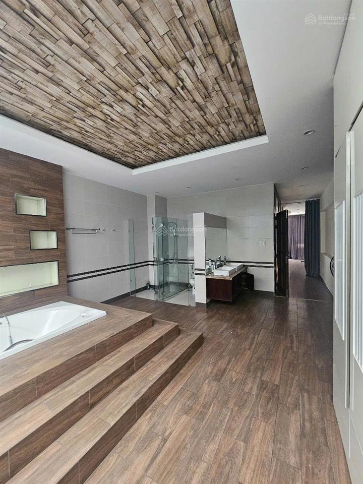 Cho thuê nhà siêu phẩm  phường 4, tân bình  chỉ 30 triệu/tháng