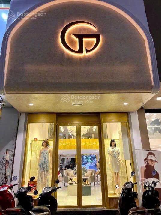 Cho thuê mặt tiền đường 2 chiều võ văn tần, quận 3  ngang 5 mét  giá chỉ 50 triệu