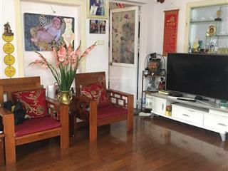 Chính chủ bán căn hộ tập thể nguyên căn dt sổ 68m2, đồ cơ bản, gần sân bóng nghĩa tân