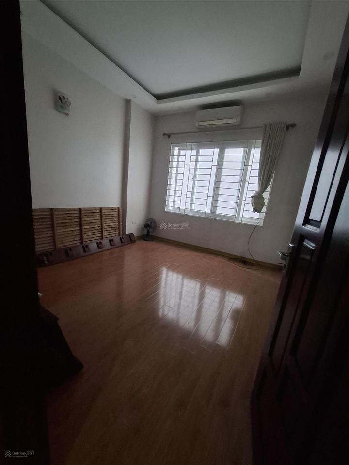 Chỉnh chủ nhà riêng 60m2 x 5 tầng, trang bị đồ, ngõ phố võng thị  thụy khuê, giá 18tr/tháng