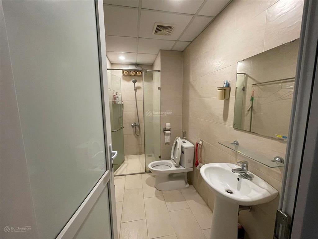 Chính chủ bán căn hộ 62m2 3pn, 2vs chung cư nghĩa đô  ngõ 106 hoàng quốc việt, 5,8 tỷ