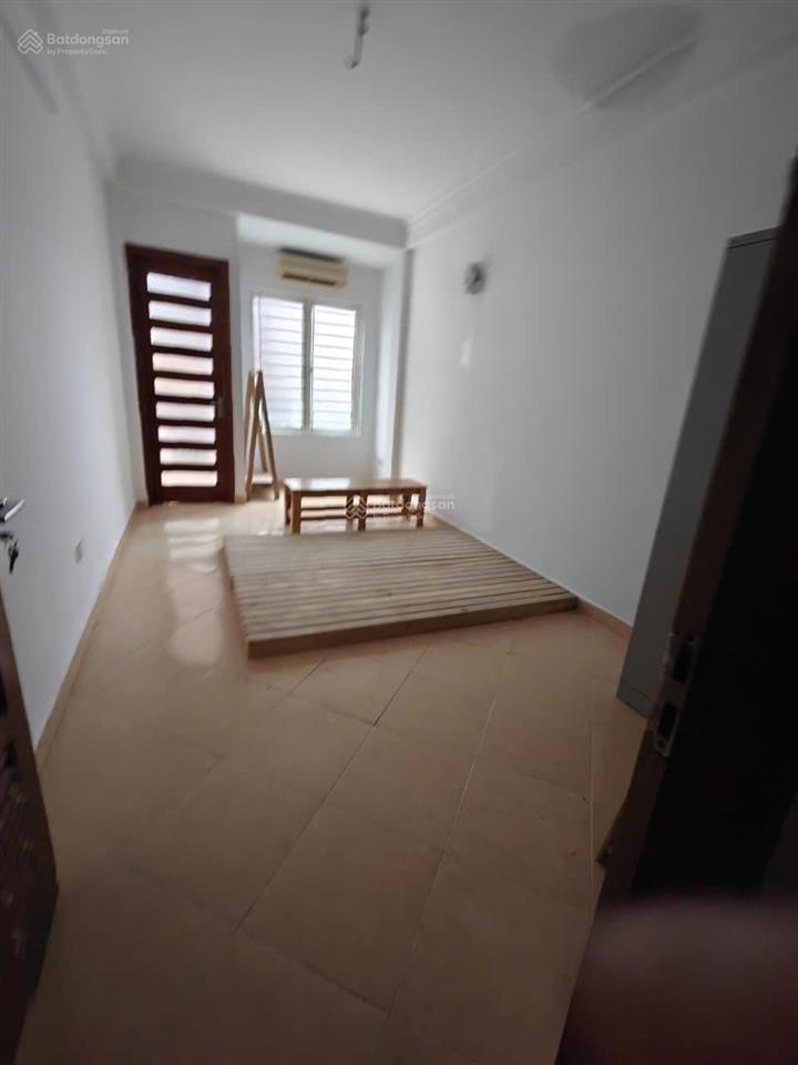 Chính chủ bán căn lk sổ 45m² x 5 tầng, 2 mặt ngõ ô tô hoàng quốc việt, nghĩa đô. giá 12,8 tỷ.