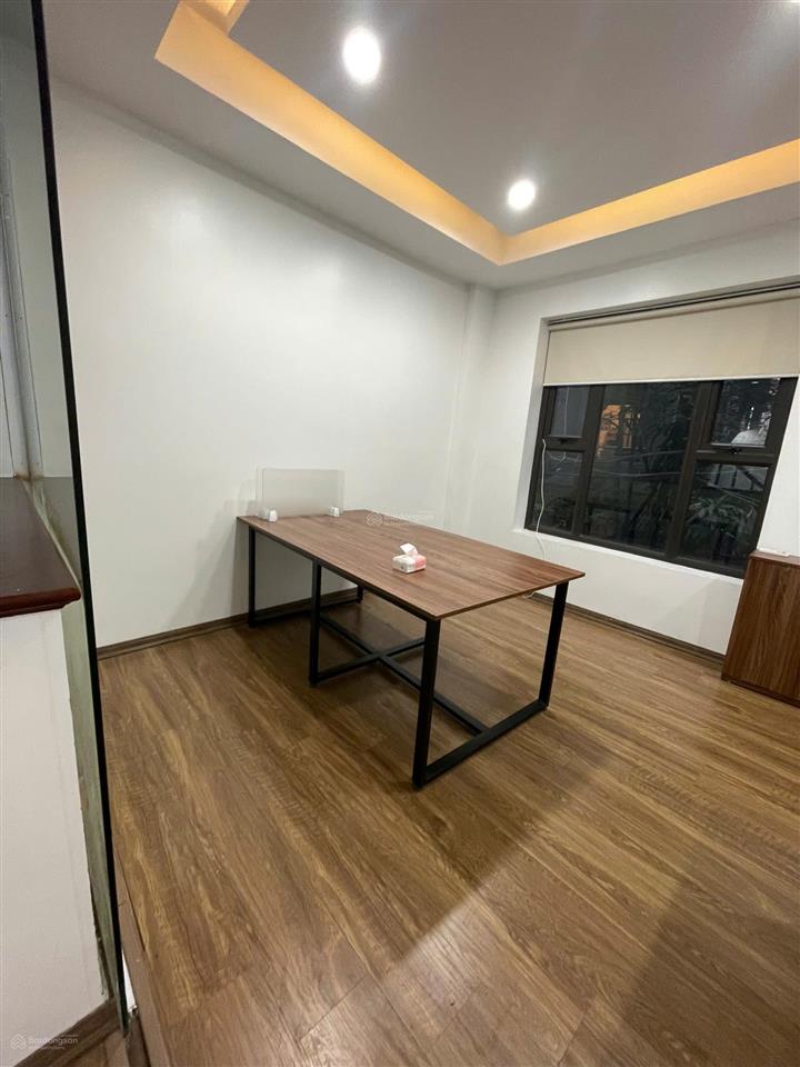 Cho thuê nhà phân lô, dt 65m2 x 5 tầng ngõ ô tô vào, hoàng quốc việt, giá 25 tr/ tháng
