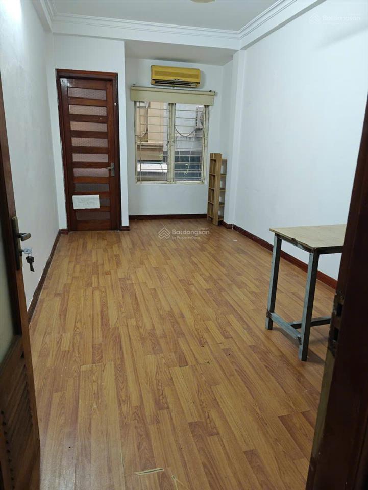 Cho thuê nhà riêng, 45m2 x 4,5 tầng, ngõ ô tô phố hoàng quốc việt  nghĩa đô, giá thuê 14 tr/th.