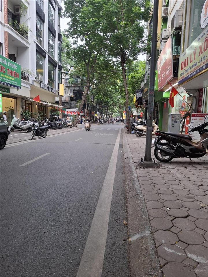 Cho thuê căn góc dt 60 m2 mặt phố nghĩa tân, hoàng quốc việt. giá thuê 15 tr/th