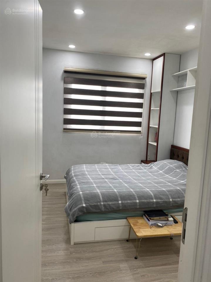 Chính chủ bán căn hộ 65m2, 2pn, 2vs, nội thất tiện nghi, kdt nghĩa đô  hoàng quốc việt giá 6,6 tỷ.