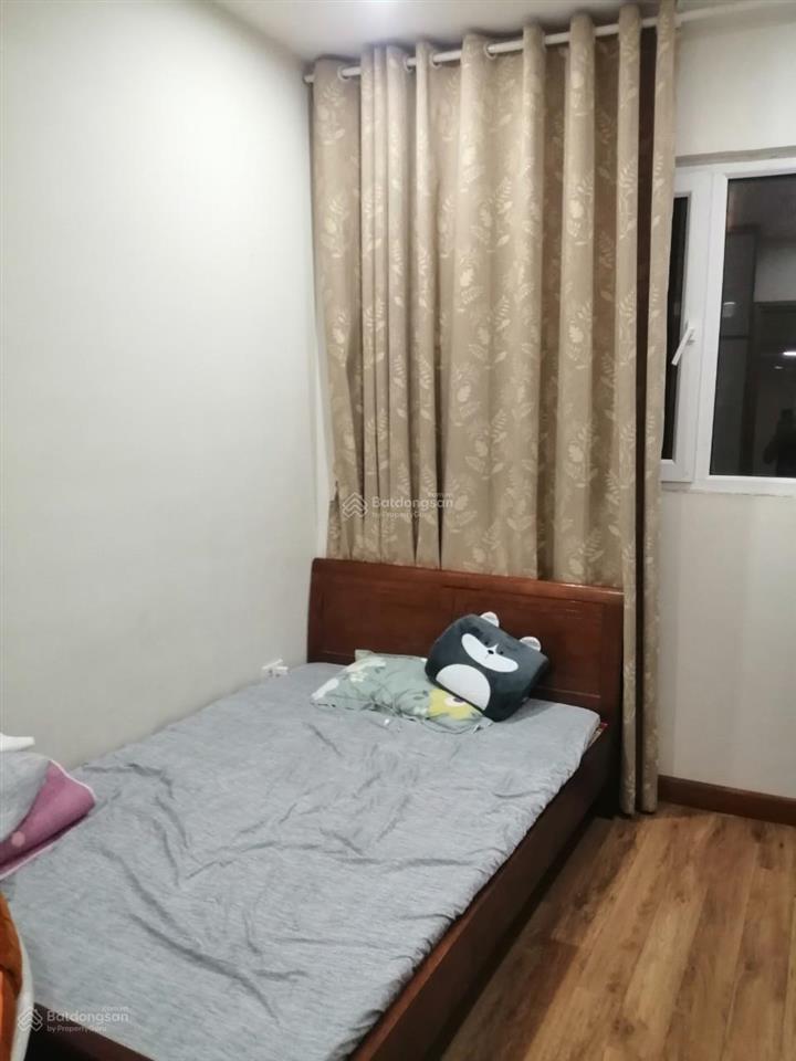 Chính chủ bán căn hộ 52m2 2 phòng ngủ vệ sinh, full đồ, kdt nghĩa đô  106 hoàng quốc việt. 5,6 tỷ