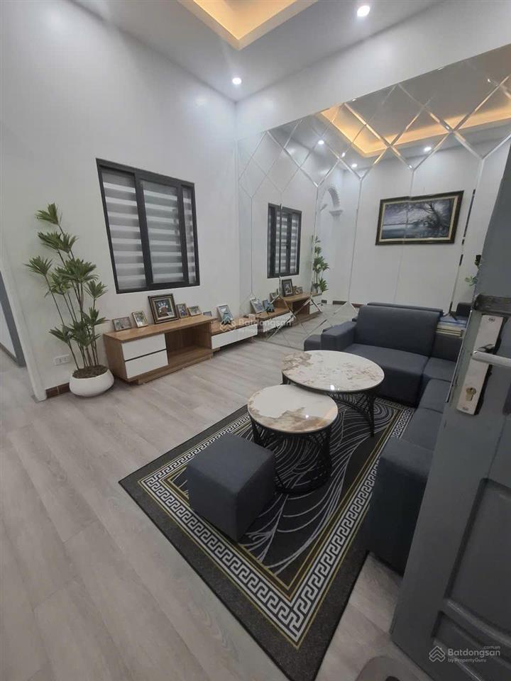 Bán căn hộ tầng 3 sd 50m2 ( sổ 35m2 ) tt hoàng quốc việt  phạm văn đồng,