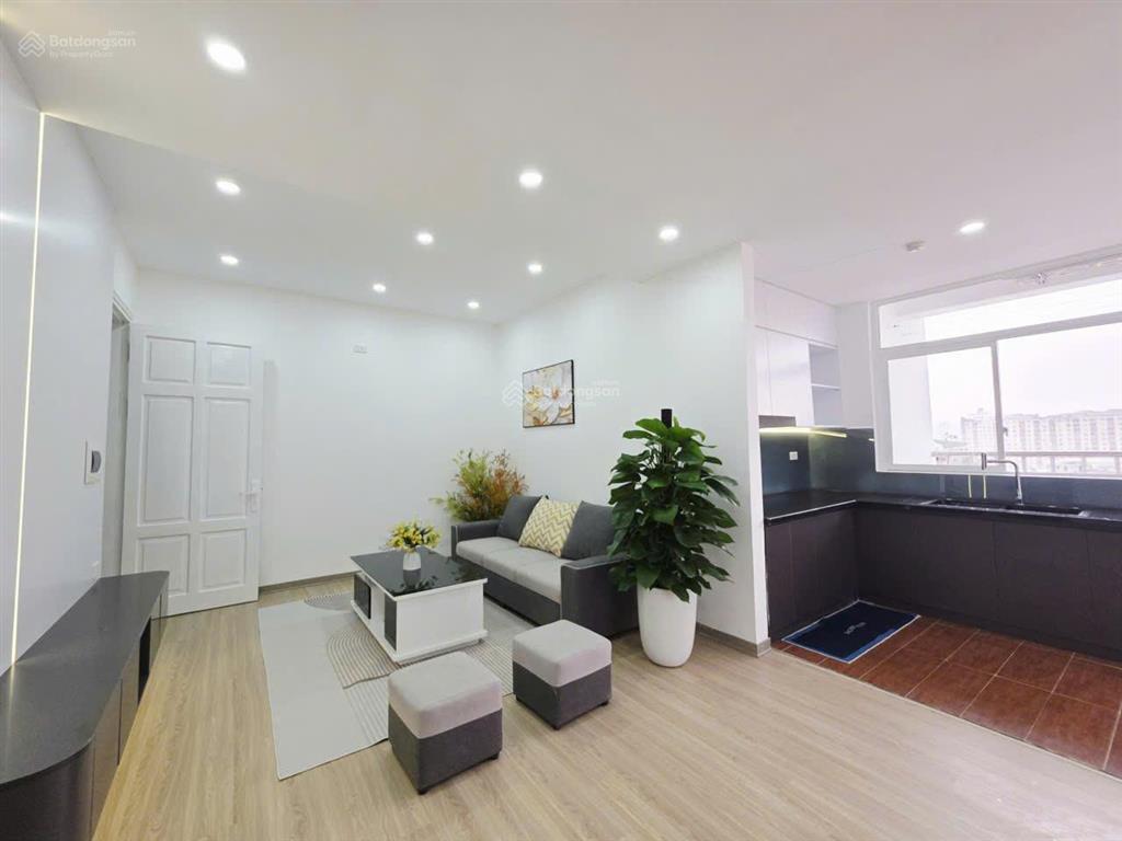 Chính chủ bán căn góc 80m2 ( sổ 43m2 ) 3pn, 2vs tập thể nghĩa tân, giá 4,8 tỷ