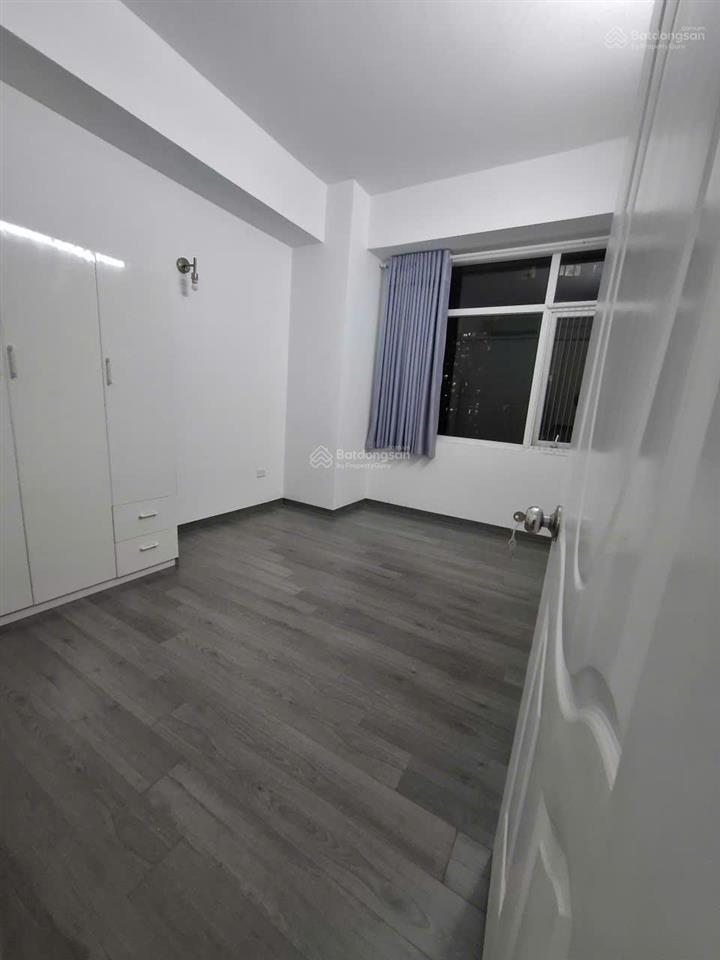 Cho thuê căn hộ 50m2, 2pn, vs, đồ cơ bản tòa mới ct3 kdt nghĩa đô  106 hoàng quốc việt. 9 tr/th