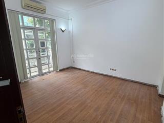 Cho thuê nhà 60m2 x 4 tầng, ngõ phố phạm tuấn tài, nghĩa đô, 16 tr/th.