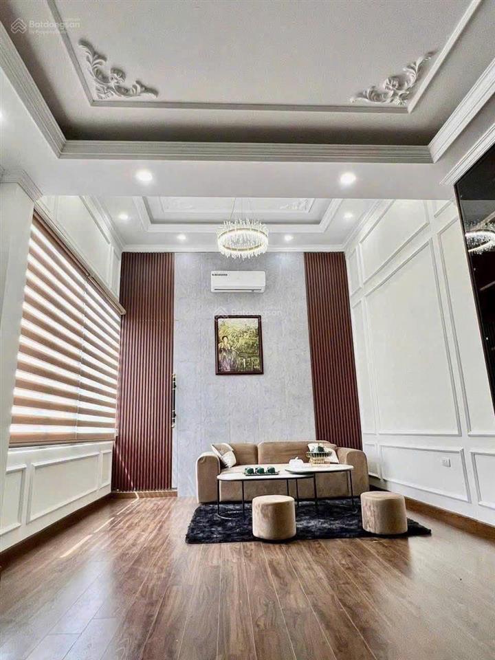 Cần cho thuê nhà mới đẹp 6 tầng, thang máy, phố hoàng quốc việt, nghĩa đô, cầu giấy, hn.
