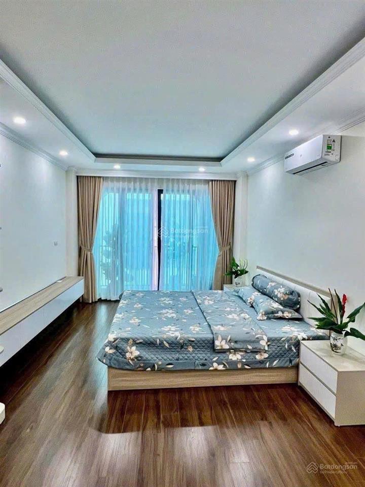 Cần cho thuê nhà mới đẹp 6 tầng, thang máy, phố hoàng quốc việt, nghĩa đô, cầu giấy, hn.