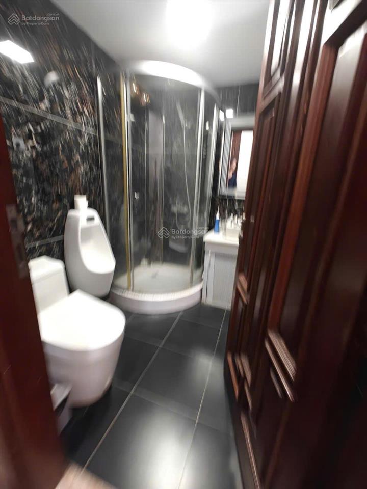 Chính chủ cho thuê nhà riêng 55m2 x 5 tầng, thang máy, ngõ 2 ô tô tránh, phố trung kính  cầu giấy