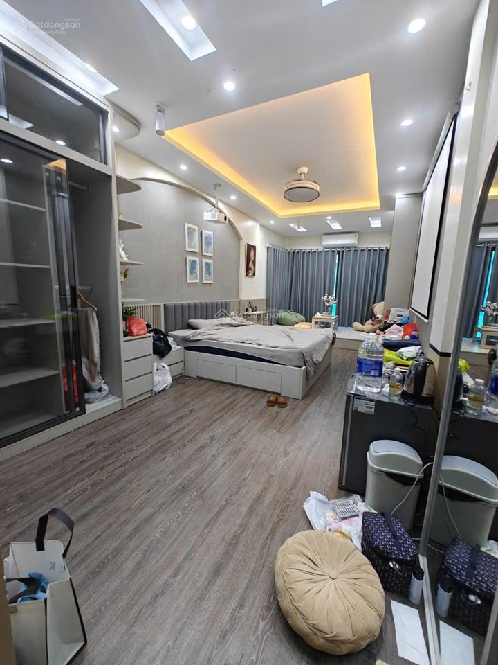 Chính chủ cho thuê nhà riêng 55m2 x 5 tầng, thang máy, ngõ 2 ô tô tránh, phố trung kính  cầu giấy