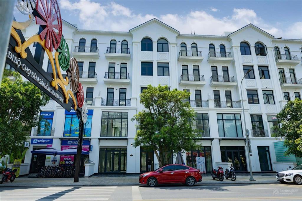 Bán nhà phố 84m2 vinhomes grand park chỉ 14.5 tỷ  giá tốt nhất t4/2026