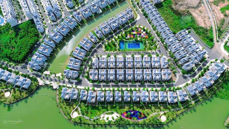 Bán biệt thự song lập 200m2 khu compound vinhomes grand park giá tốt 26,5 tỷ