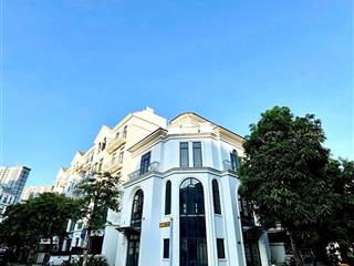Bán nhanh boutique villa manhattan vinhomes grand park giá tốt 39.5 tỷ