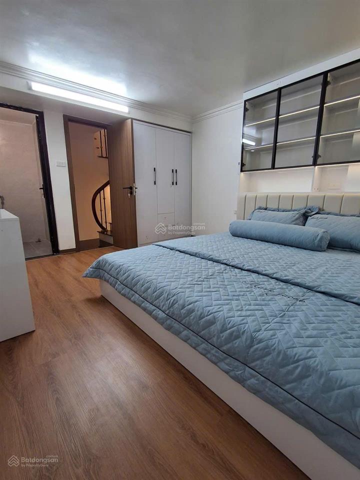Bán nhà riêng tại phố khâm thiên, 6,38 tỷ, 3pn + 3wc + 4 tầng, giá siêu hời