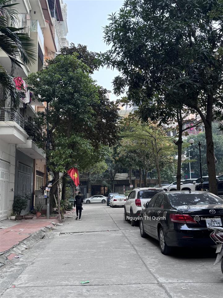 Nhà phân lô khu đô thị mỹ đình. đường oto tránh  kinh doanh. 55m2 x 5t. mt 5m. giá thoả thuận.