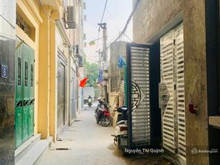 Bán toà nhà chdv phú diễn, oto đỗ cửa. 57m2 x 7t. 17 phòng full nội thất. dòng tiền 800 triệu/năm