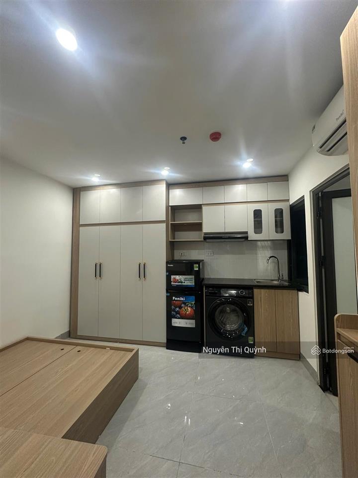 Bán toà chdv phú diễn. 57m2 x 7t. sát phố 17 phòng full nội thất. dòng tiền 800 triệu/năm