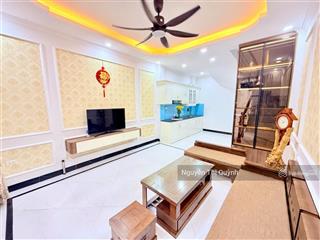 Bán nhà phường tây tựu. oto cách 50m  full nội thất 33m  5t  3pn  nhỉnh 5 tỷ.