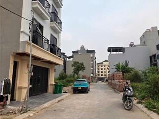 Bán đất phân lô dv di trạch, hoài đức. 97m2. hai thoáng trước sau. giá 137 tr/m