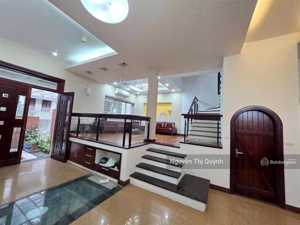 Chủ thiện trí bán  kđt biệt thự lk mỹ đình  100m2 x 4t  mt 8m nhà đã hoàn thiện.