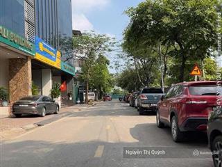 Bán toà building văn phòng 7 tầng thang máy  khu 3ha đức diễn. 144m2 mặt tiền 8m.